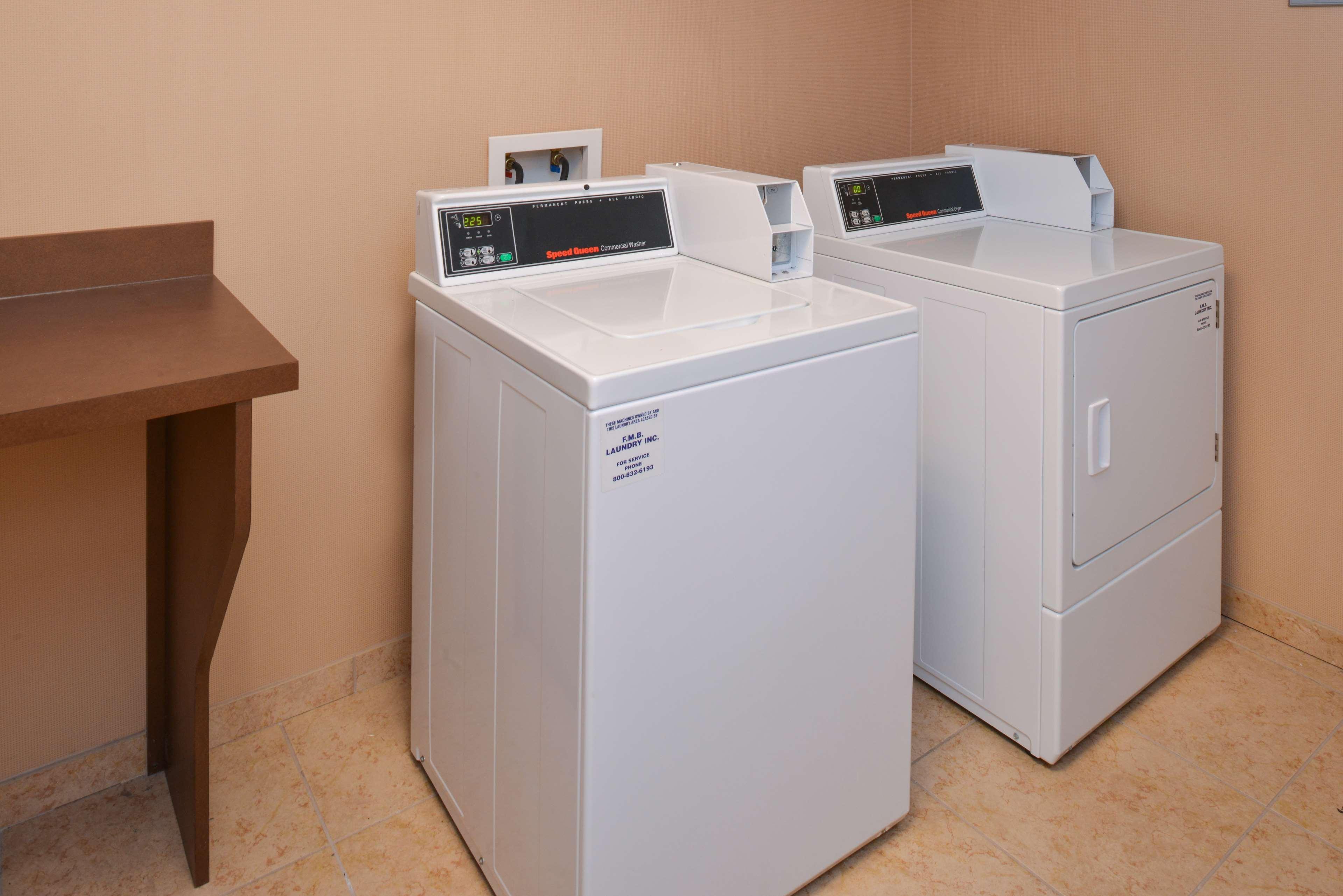 Hampton Inn Milford Ngoại thất bức ảnh